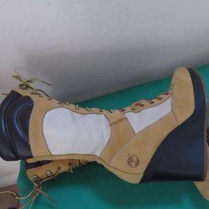 Timberland wedge boots zipper 6.5